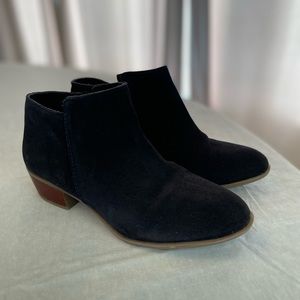 Diba Midnight Blue 8.5 Bootie Suede-Like